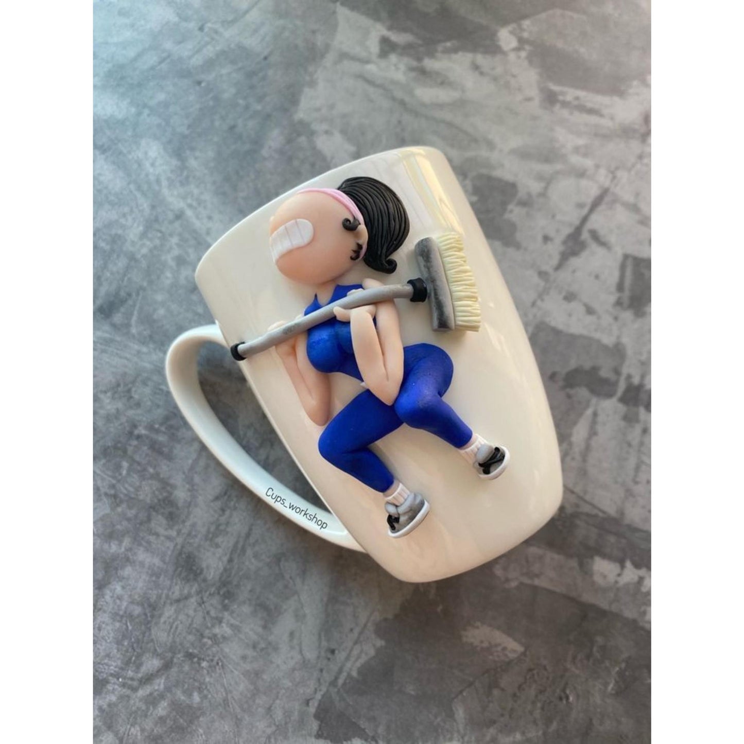 Cana personalizata pentru gospodine sau persoane casnice, cu lut polimeric Fimo, handmade, cadou unic pentru ea.