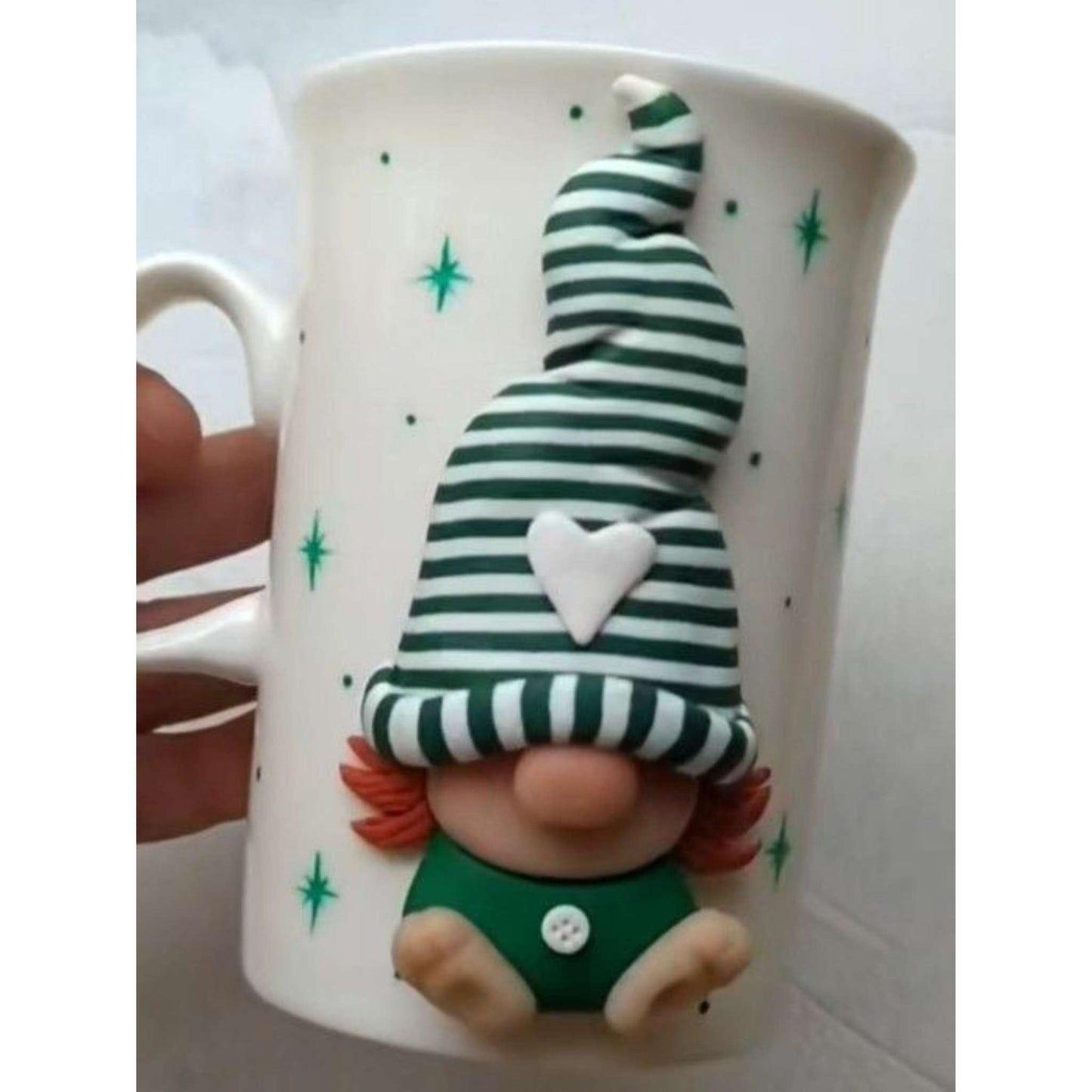 Cana cu figurina de Craciun, lucrata manual cu lut polimeric Fimo. Decoratiune de Craciun.
