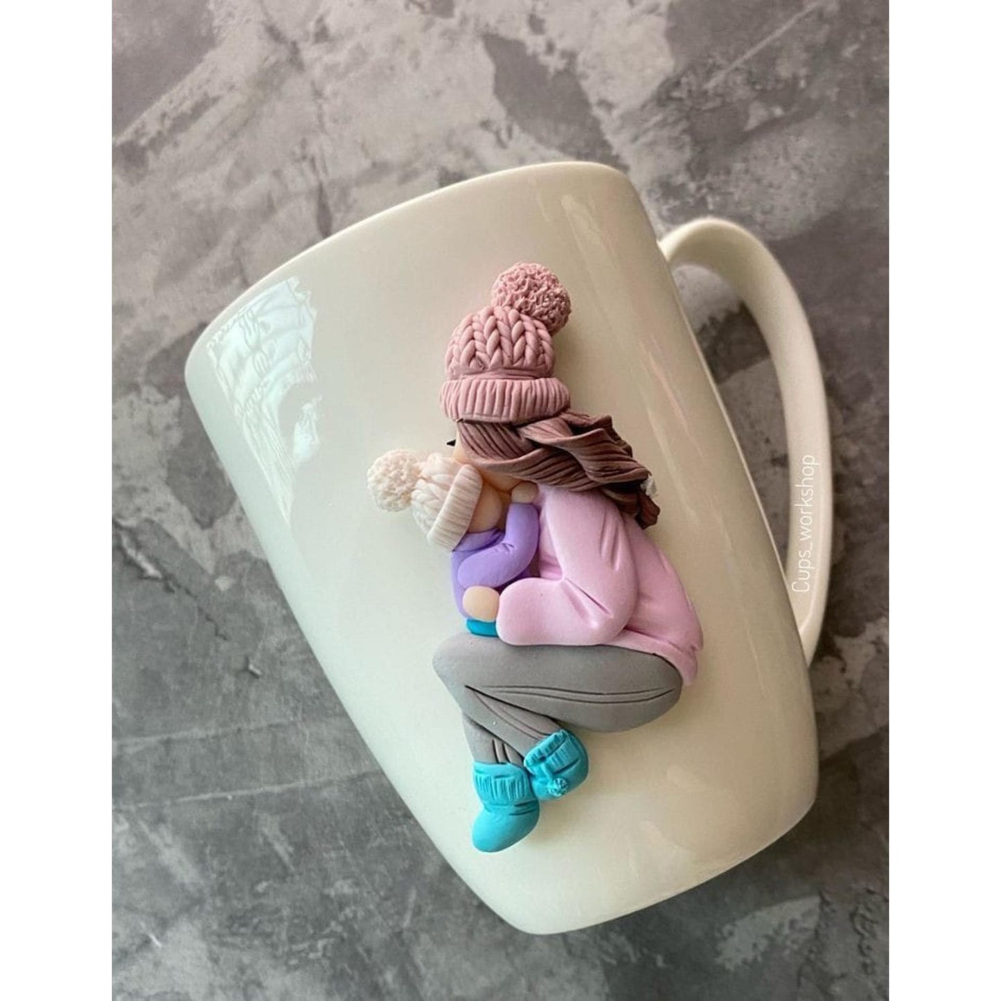 Cana "Proaspata mamica" personalizata cu lut polimeric Fimo, handmade, cadou unic pentru o proaspata mamica.