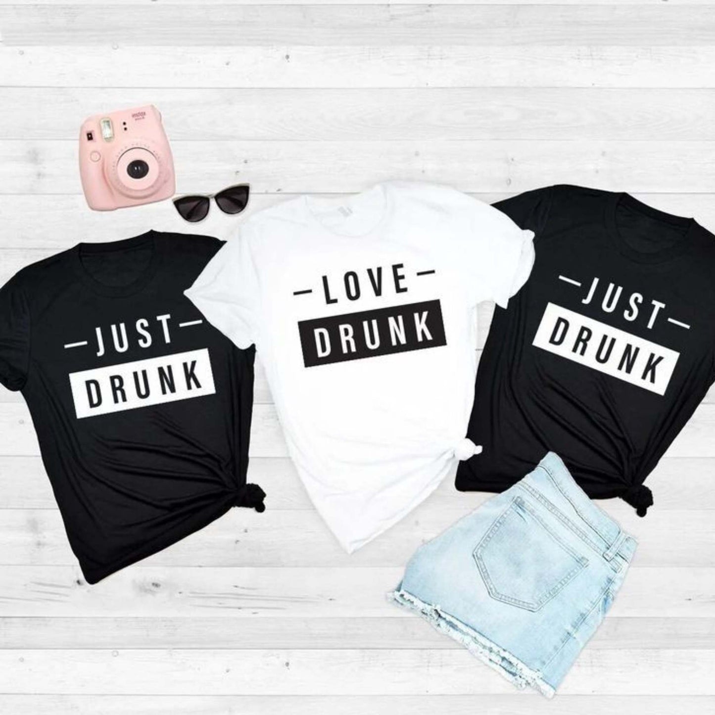 Tricouri petrecerea burlacitelor, amuzante. Tricouri Bride Squad 100% bumbac, personalizate.