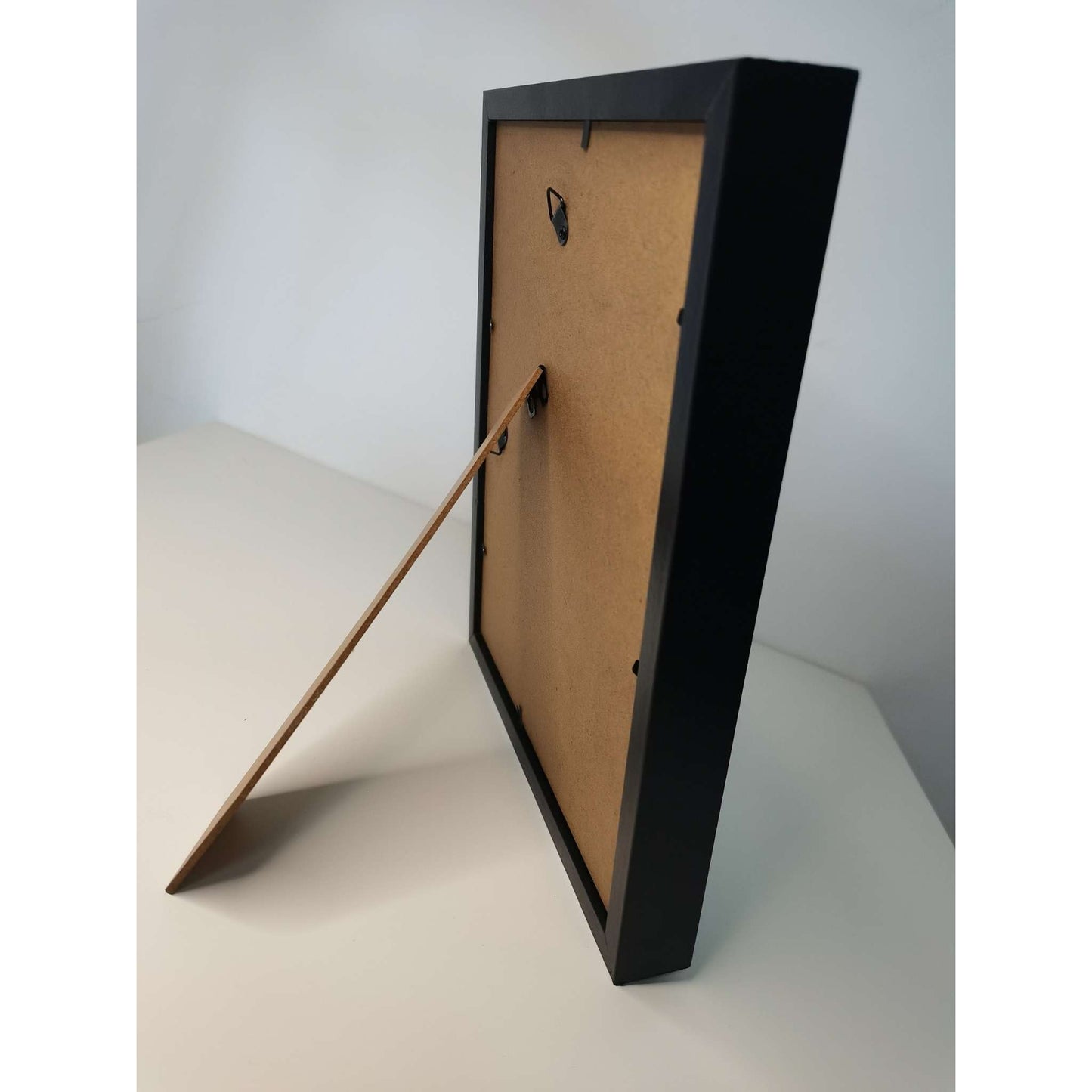 Spatele unui tablou cu licheni 100% naturali, stabilizati si funie, realizat handmadecu dimensiunea de 20x25 cm.