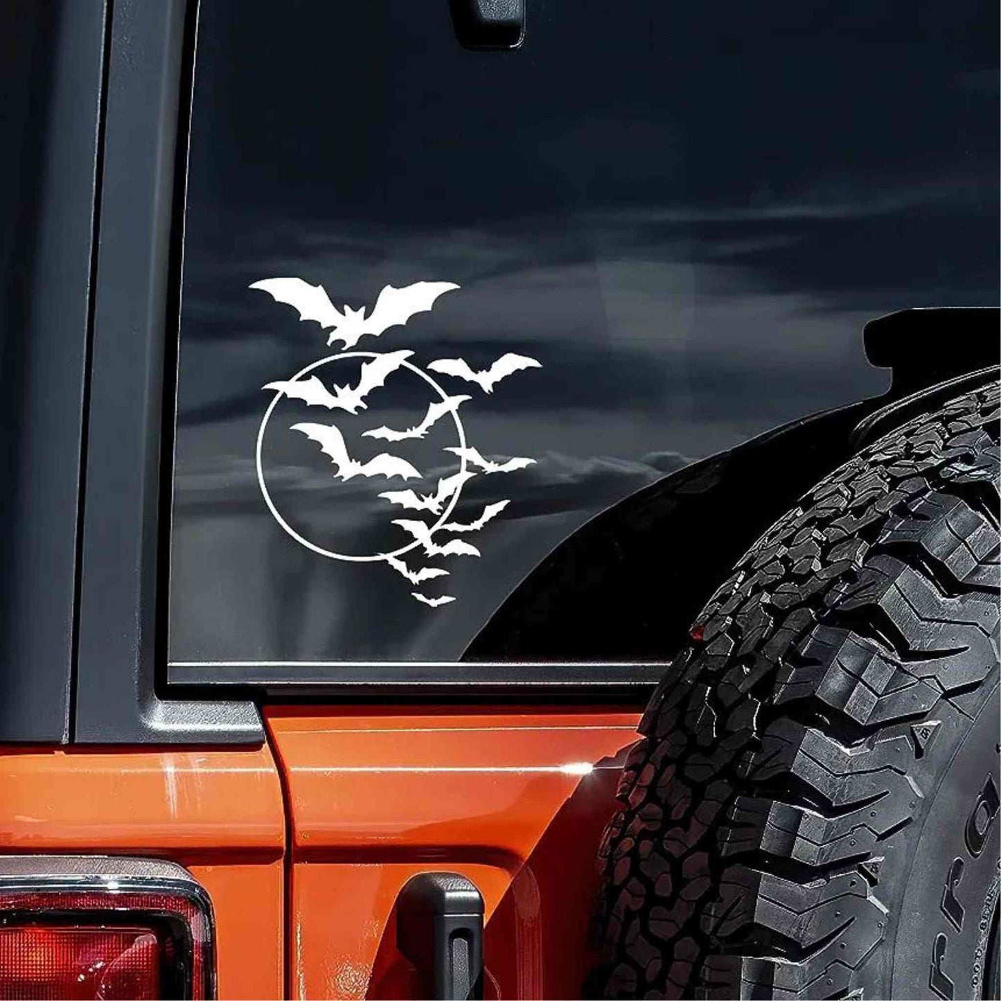 Sticker auto de Halloween, alb, cu lilieci, cu aplicare usoara. Decor auto Halloween.