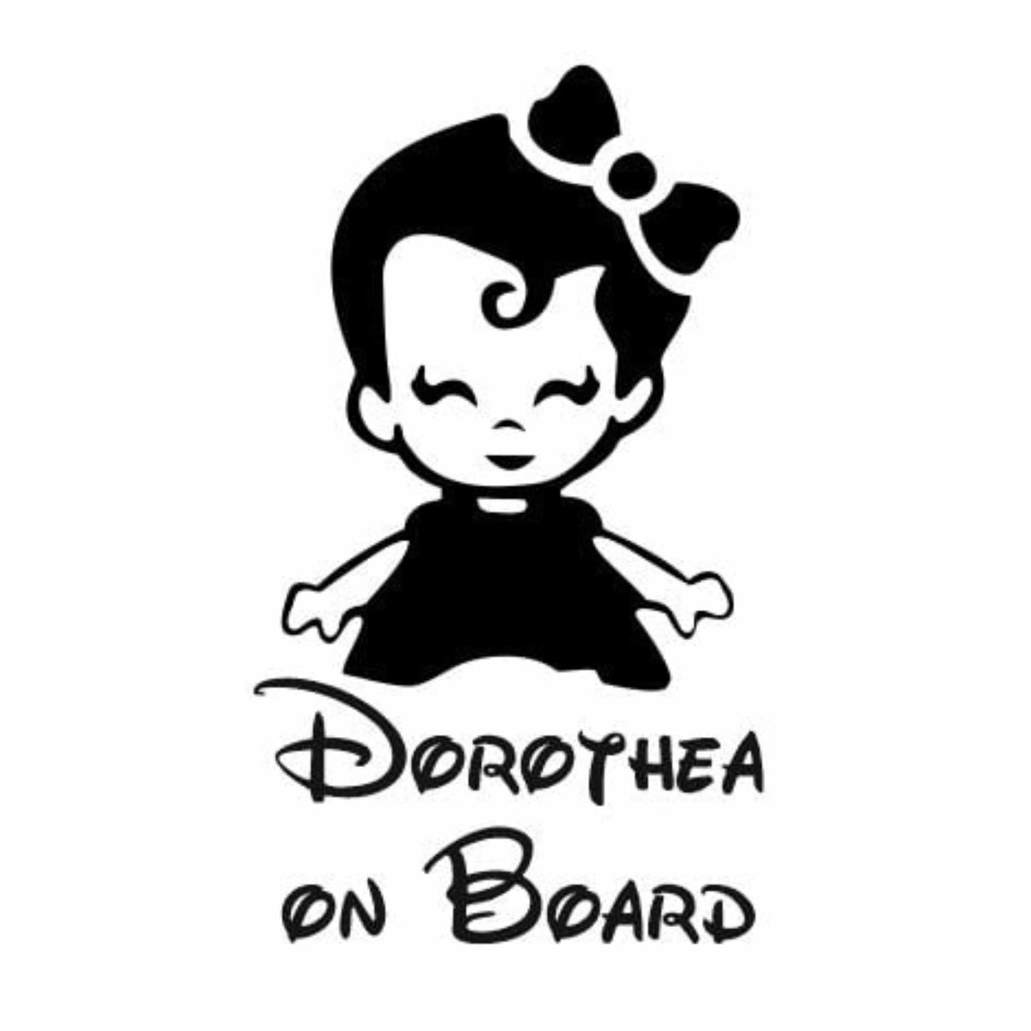 Sticker auto personalizat cu "nume fetita on board" din autocolant oracal de calitate.