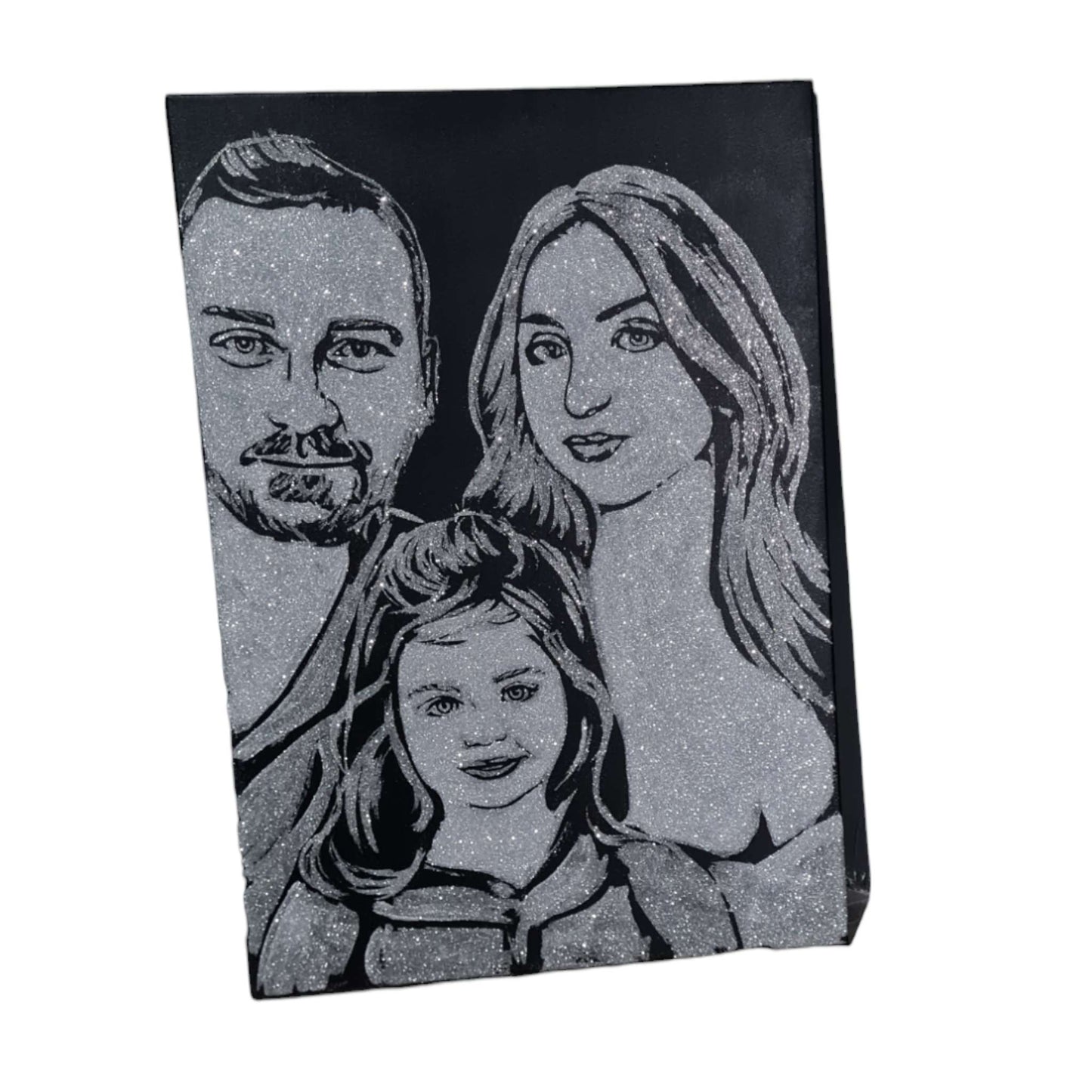 Tablou cu sclipici argintiu cu 3 persoane, cu dimensiunea de 50x70 cm, personalizat dupa poza clientului.