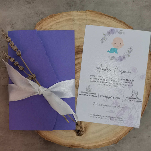 Invitatii de Botez complete, ieftine, cu flori uscate de lavanda si plic mov.