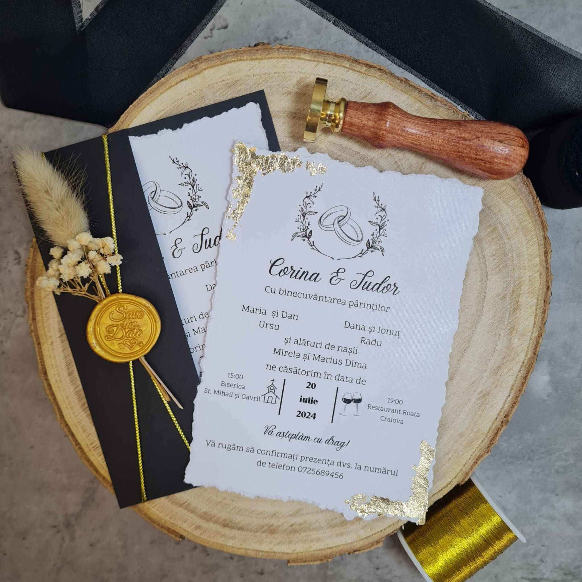 Invitatii de nunta cu foita de aur, carton texturat Premium, sigiliu de ceara auriu si snur auriu.