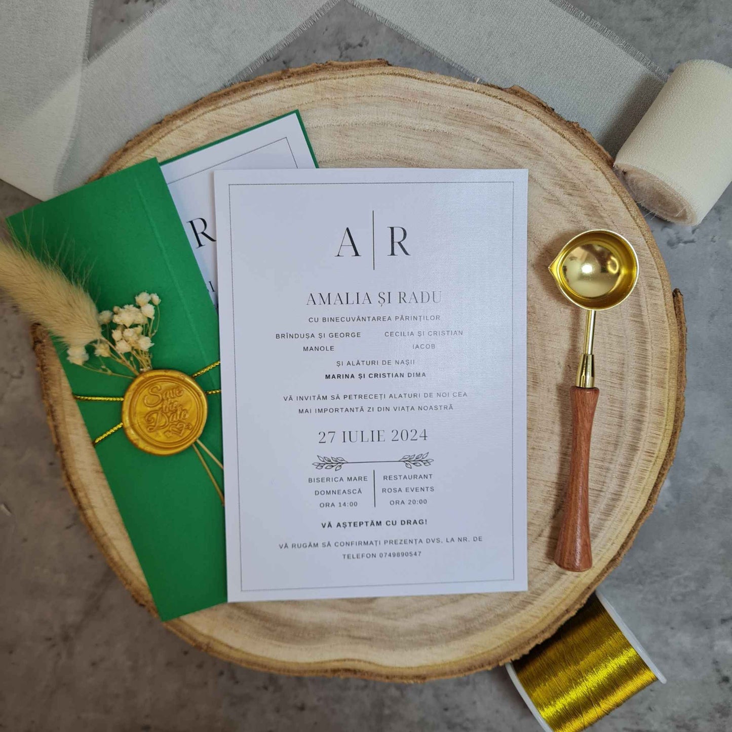 Invitatie de nunta eleganta, verde, cu carton texturat Premium, de calitate si plic inclus.