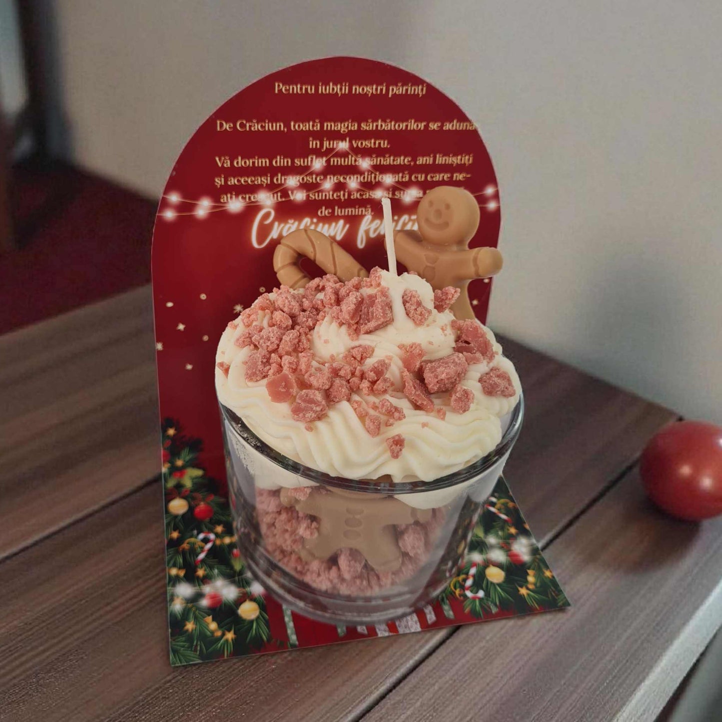 Lumanare tip desert de Craciun, cu mesaj personalizat pentru parinti, din ceara naturala de soia.