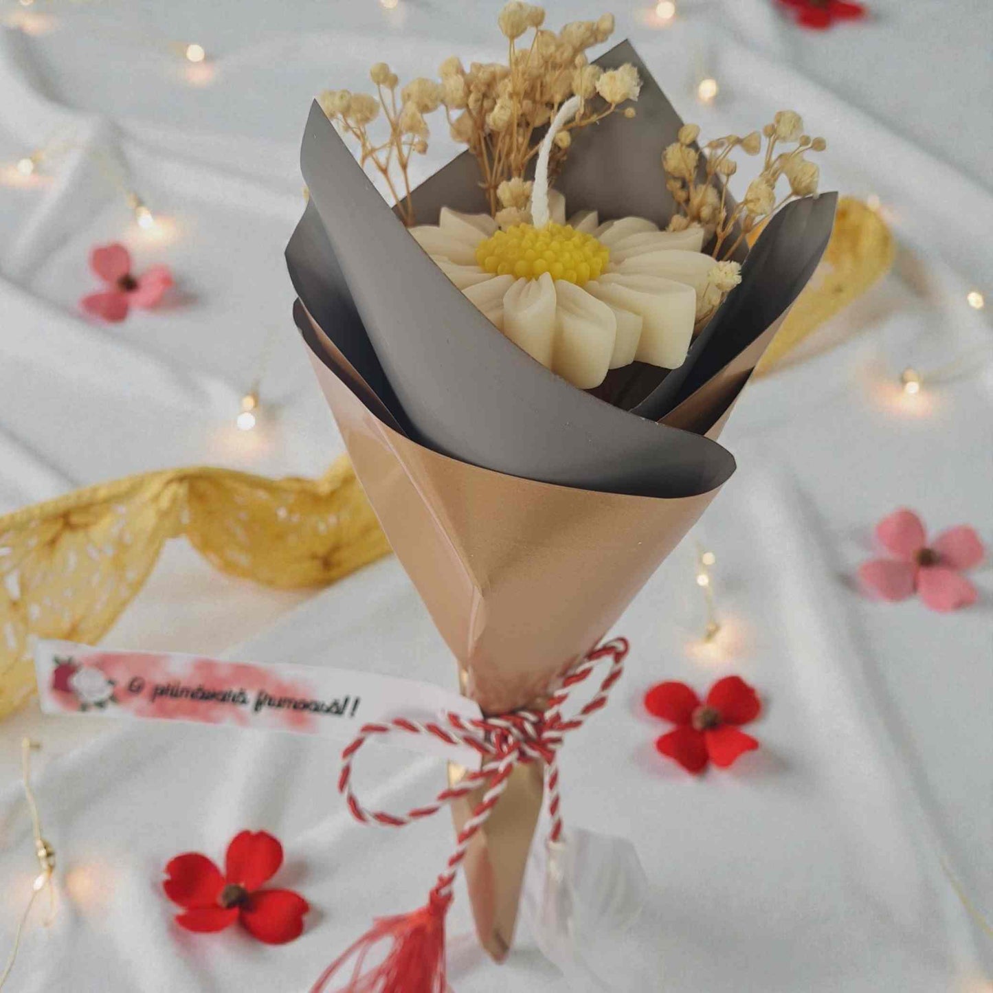 Martisor mini-buchetel margareta, lumanare ceara, pentru ziua mamei, educatoare.