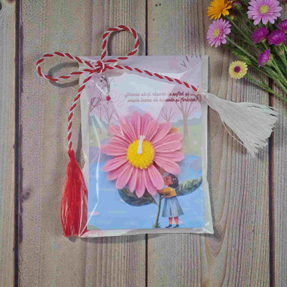 Martisoare de 1 martie si 8 martie, handmade, lumanari margarete roz cu mesaje si urari de rimavara.