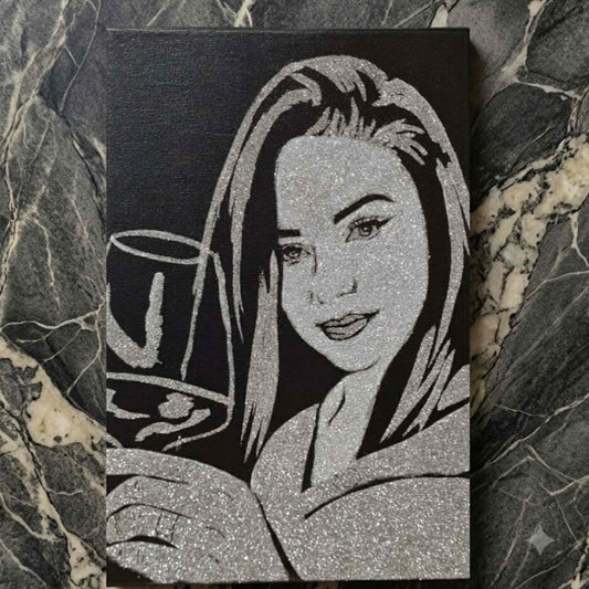 Tablou cu sclipici argintiu personalizat. Portret cu sclipici, o persoana, pictat manual, 50x70 cm.