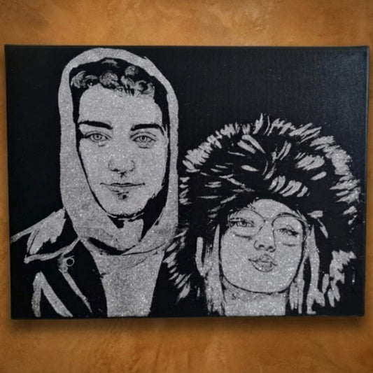 Tablou cu sclipici argintiu personalizat. Portret cu sclipici 30x40 cm, pictat manual. Cadou unic.